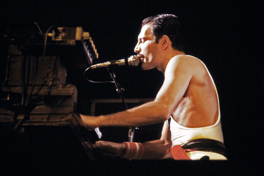 FRANCE-CONCERT-QUEEN-MERCURY