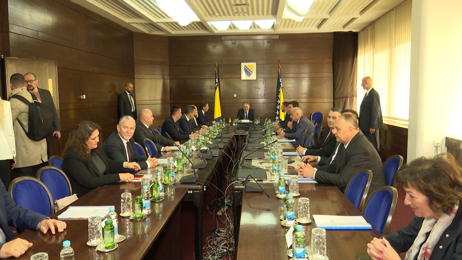 SA-VLADA FBIH-ALT-1(20230503-151332515).mxf.00_00_08_22.Still001