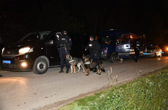 1683250670-1683250512-IMG-706df6a935e2c42bd407a1df360f6ab1-V-copy-1024x683-550x360