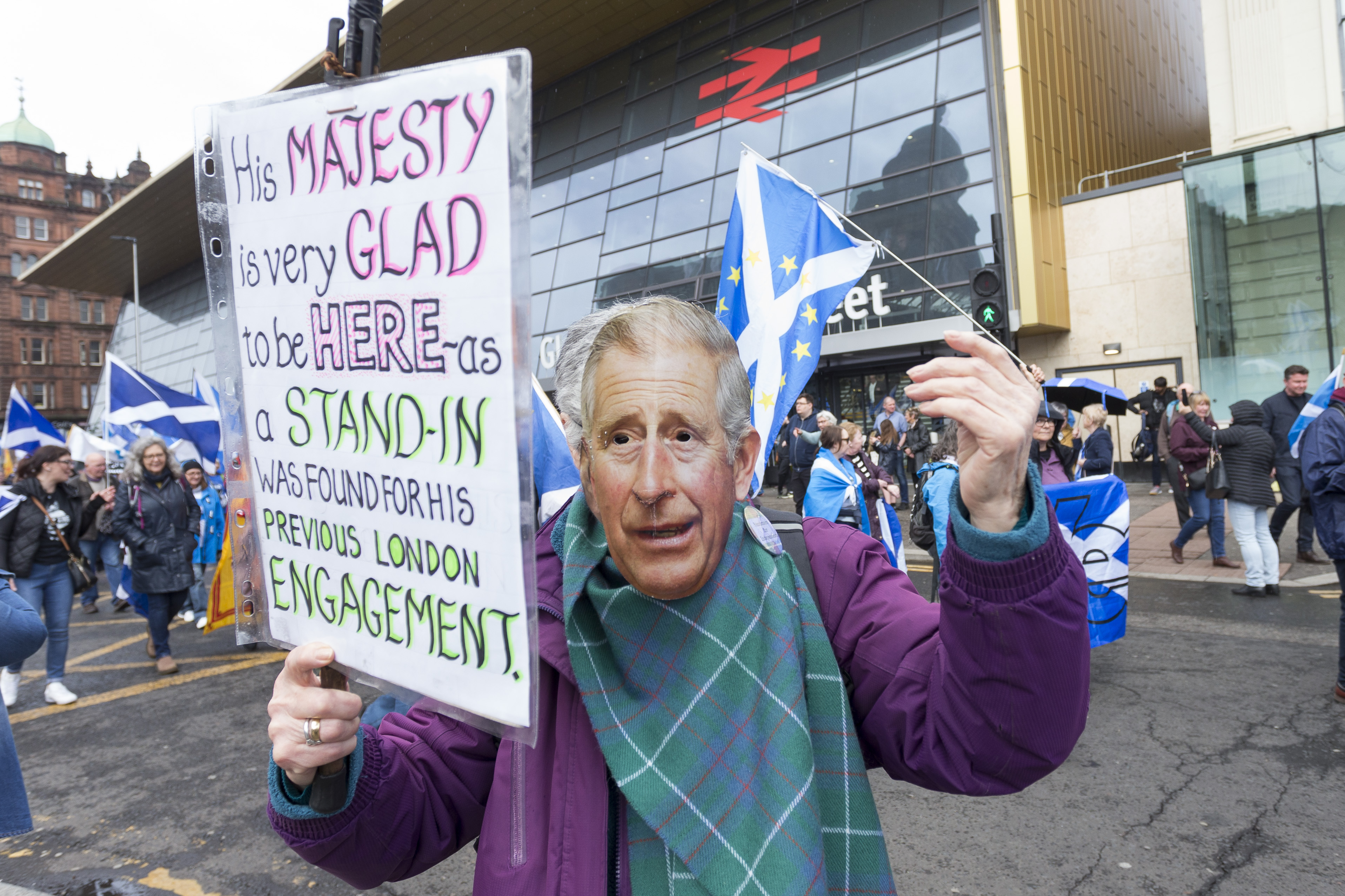 U Glasgowu protest za nezavisnost Škotske tokom krunisanja kralja Charlesa III