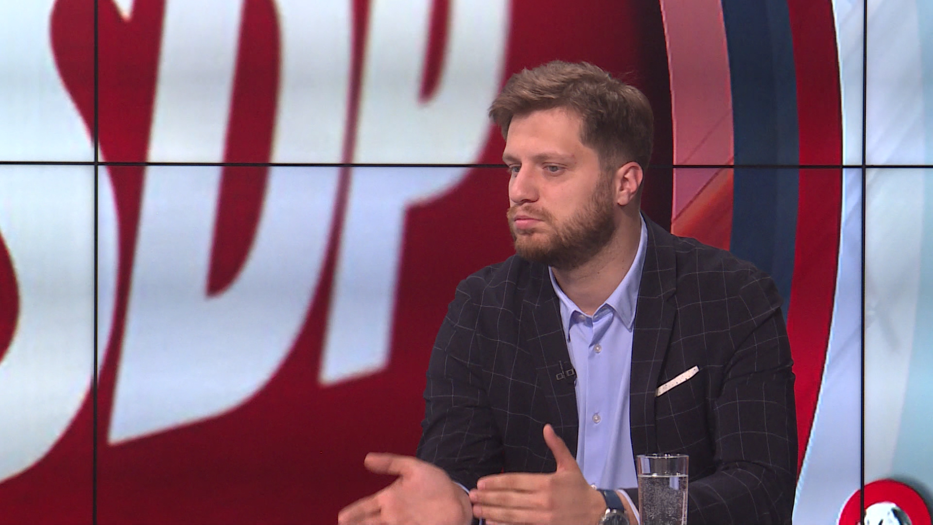 sa-irfan cengic-clf-090523.18_30_15_10.Still001