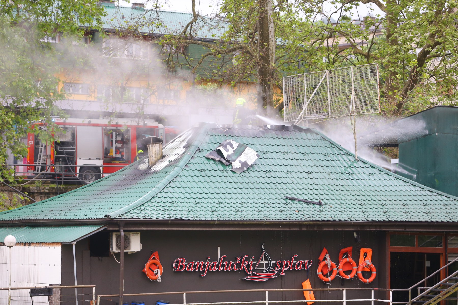 BiH: Požar na splavu u Banjaluci