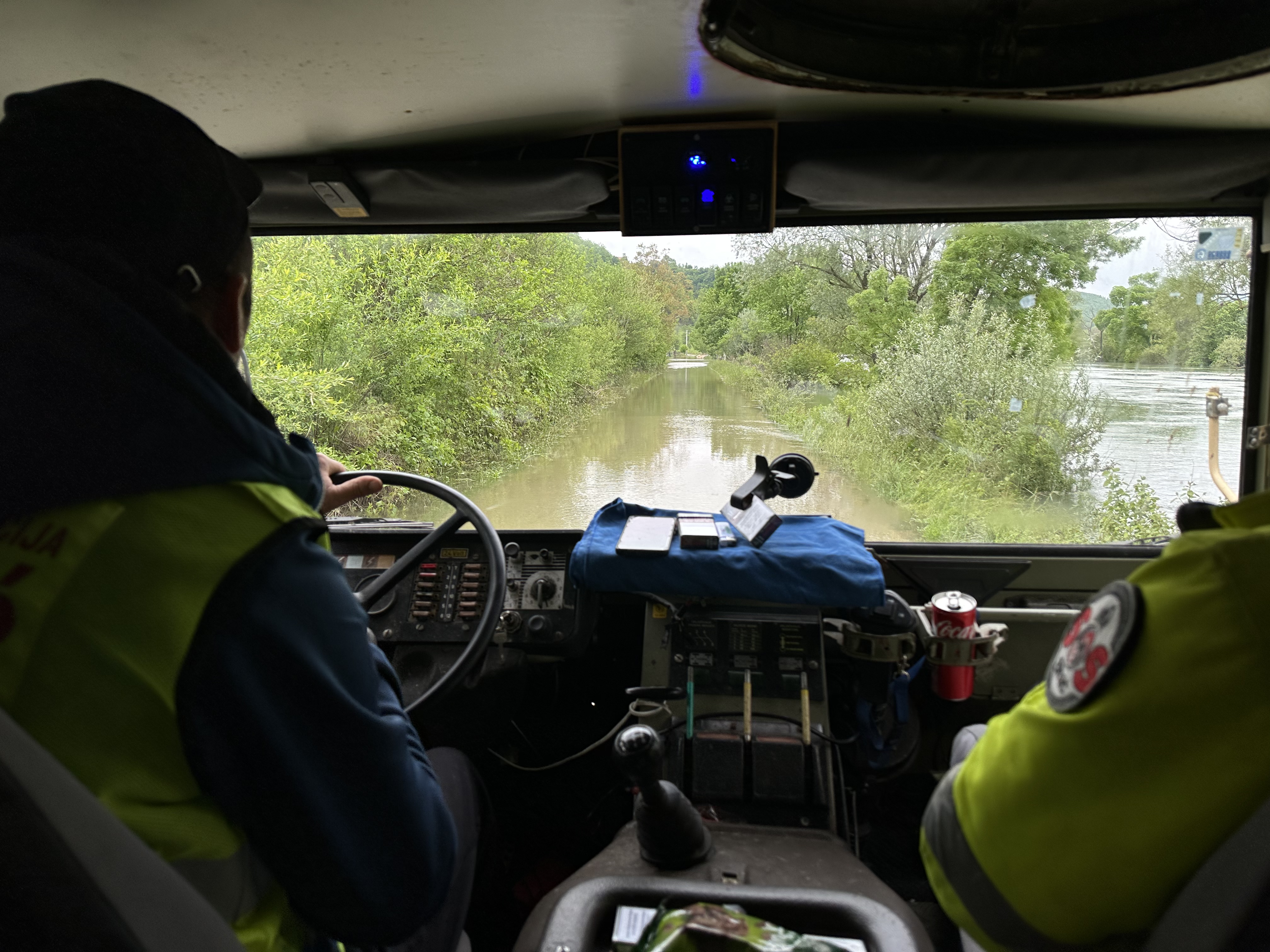 Volonteri organizacije SOS Bihać svijetla tačka u svakoj nesreći