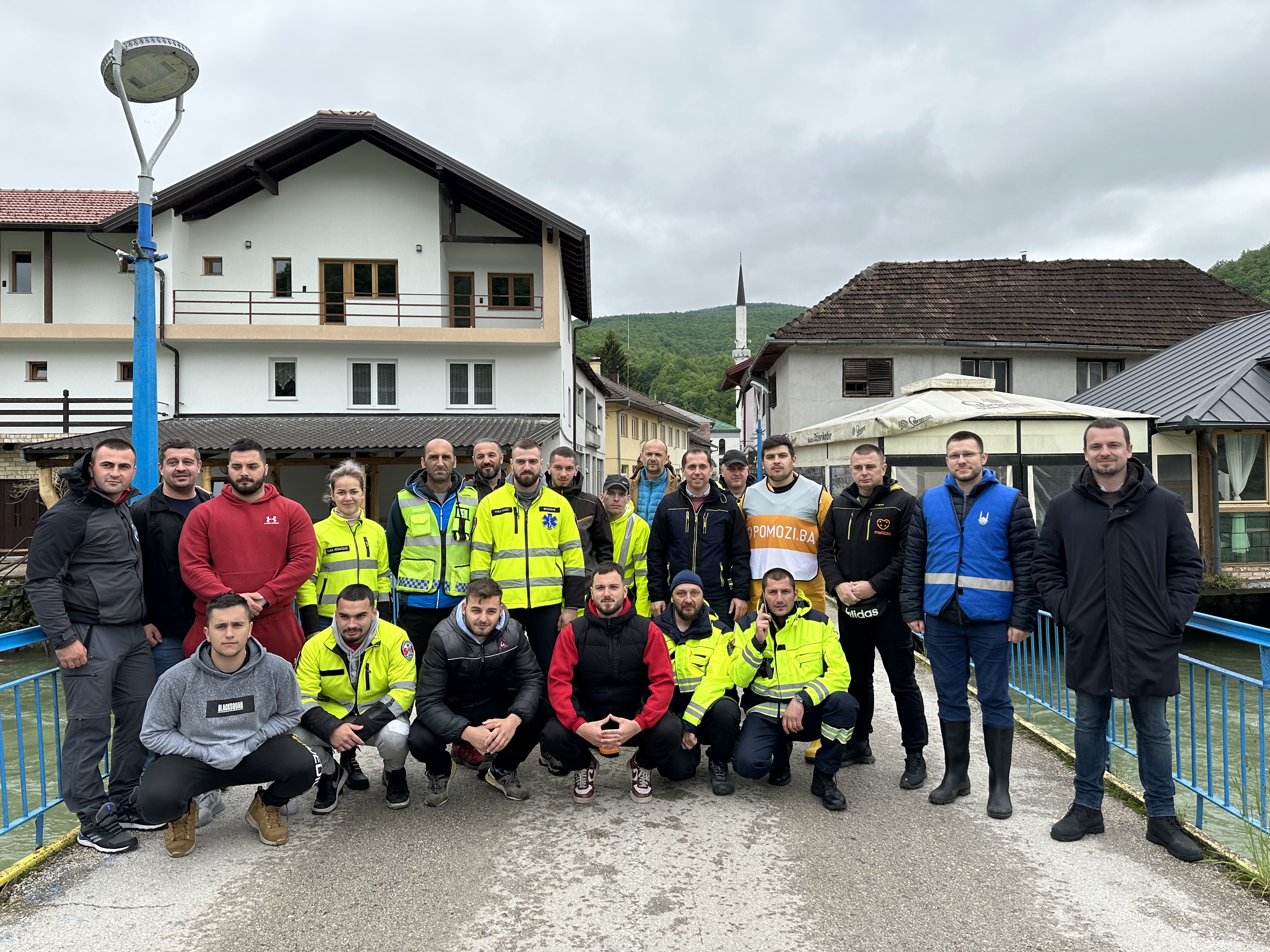 Volonteri organizacije SOS Bihać svijetla tačka u svakoj nesreći