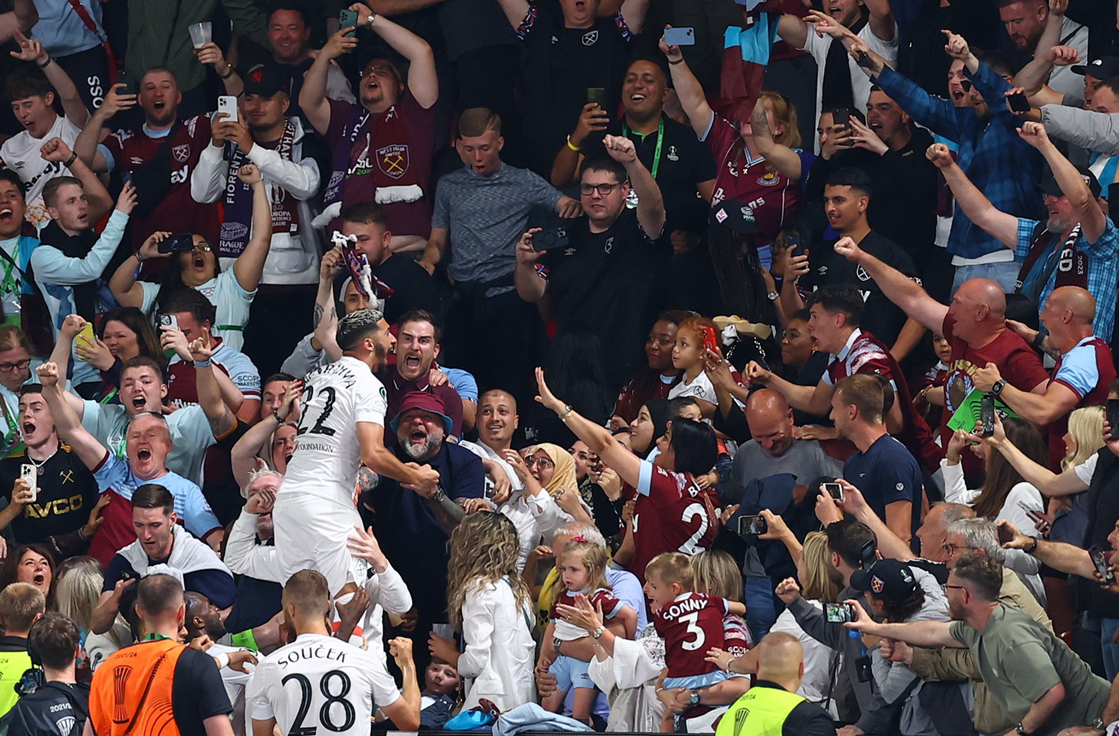 REUTERS/Bernadett Szabo