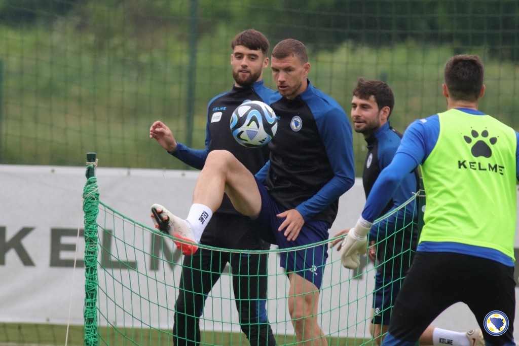 dzeko 222