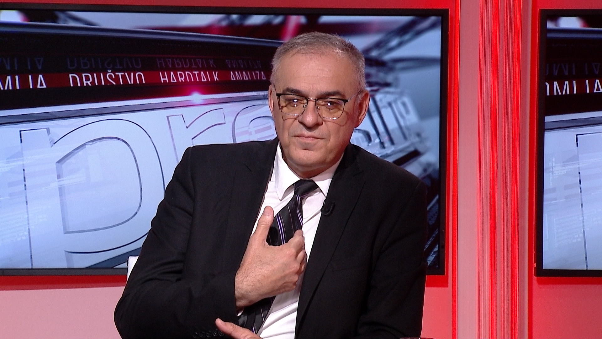 SA-.00_09_11_16.Still010