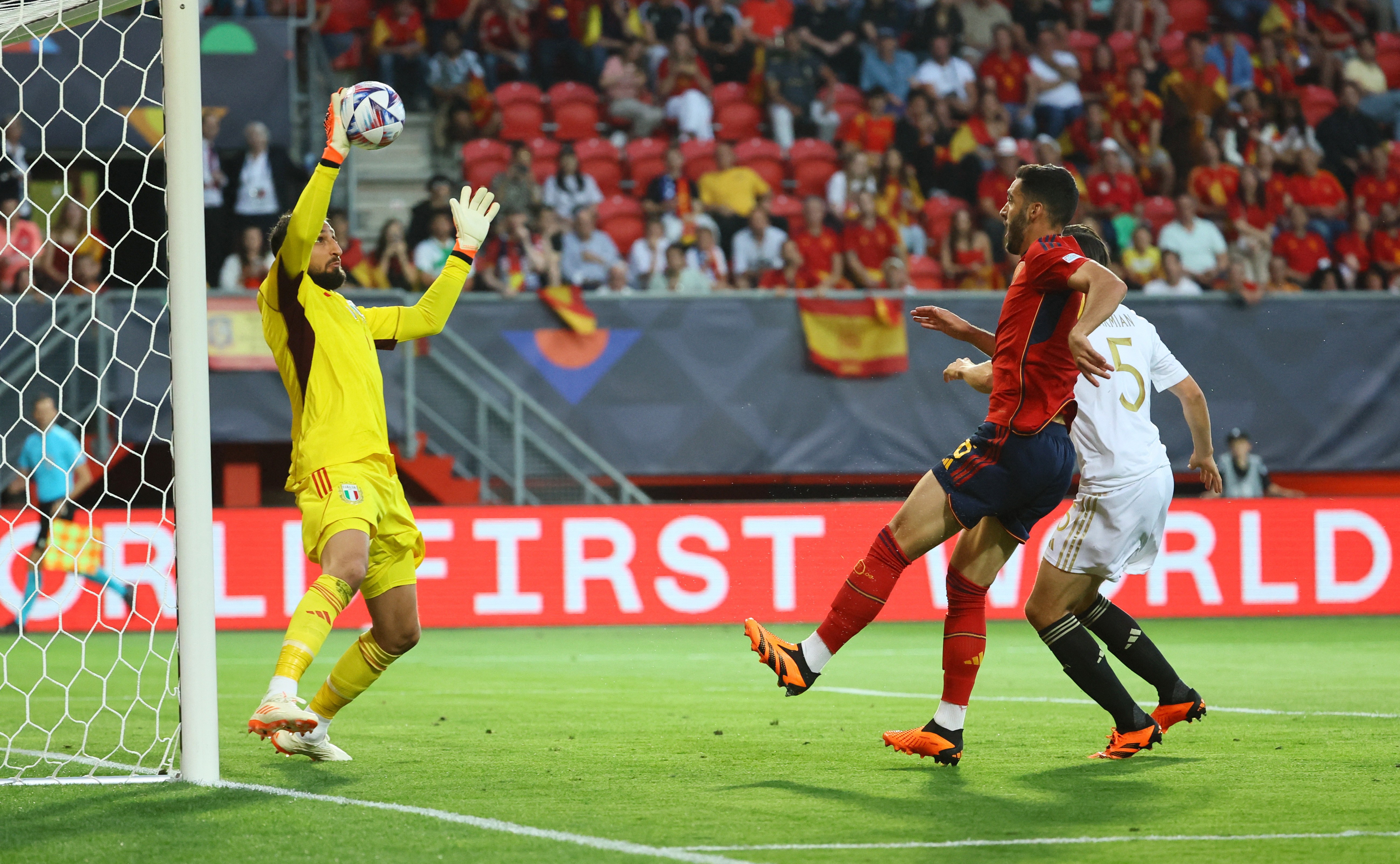 REUTERS/Wolfgang Rattay