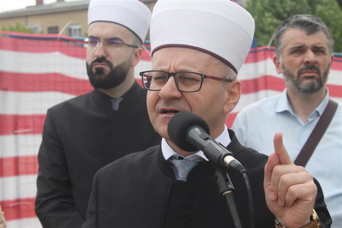 Mostar: Muftija Dedović na mirnim protestima poručio da Bošnjaci neće pristati na diskriminaciju