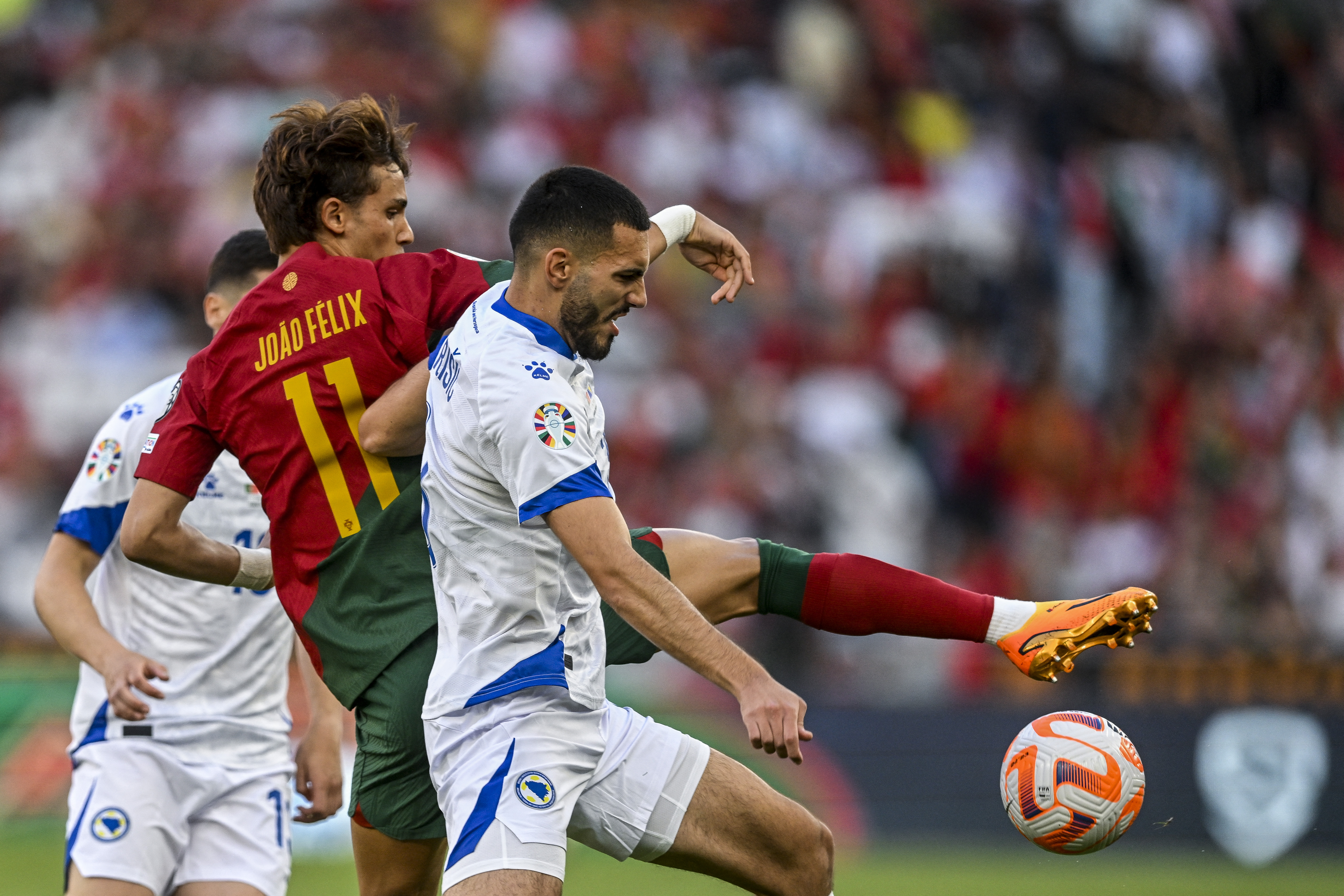 PATRICIA DE MELO MOREIRA / AFP
