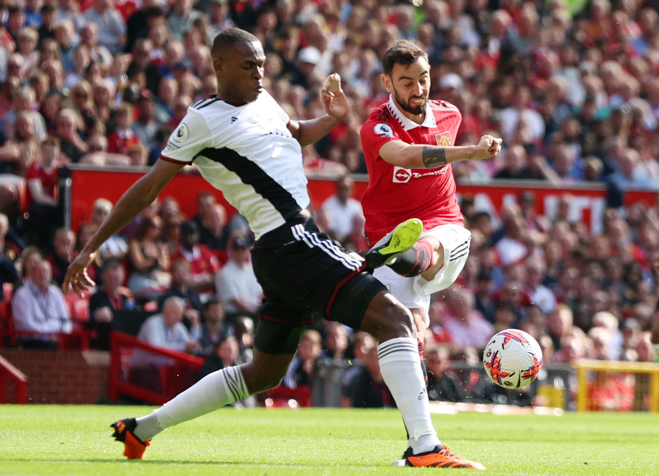 Premier League - Manchester United v Fulham