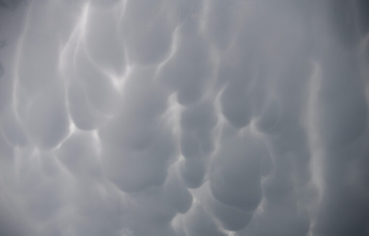 1687529822-oblaki-1-of-8-750x480