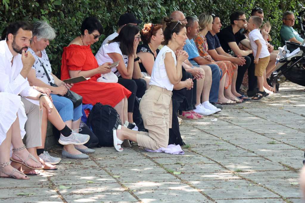 l_fadb6326fbd67678ea86a3e4f7242ca3