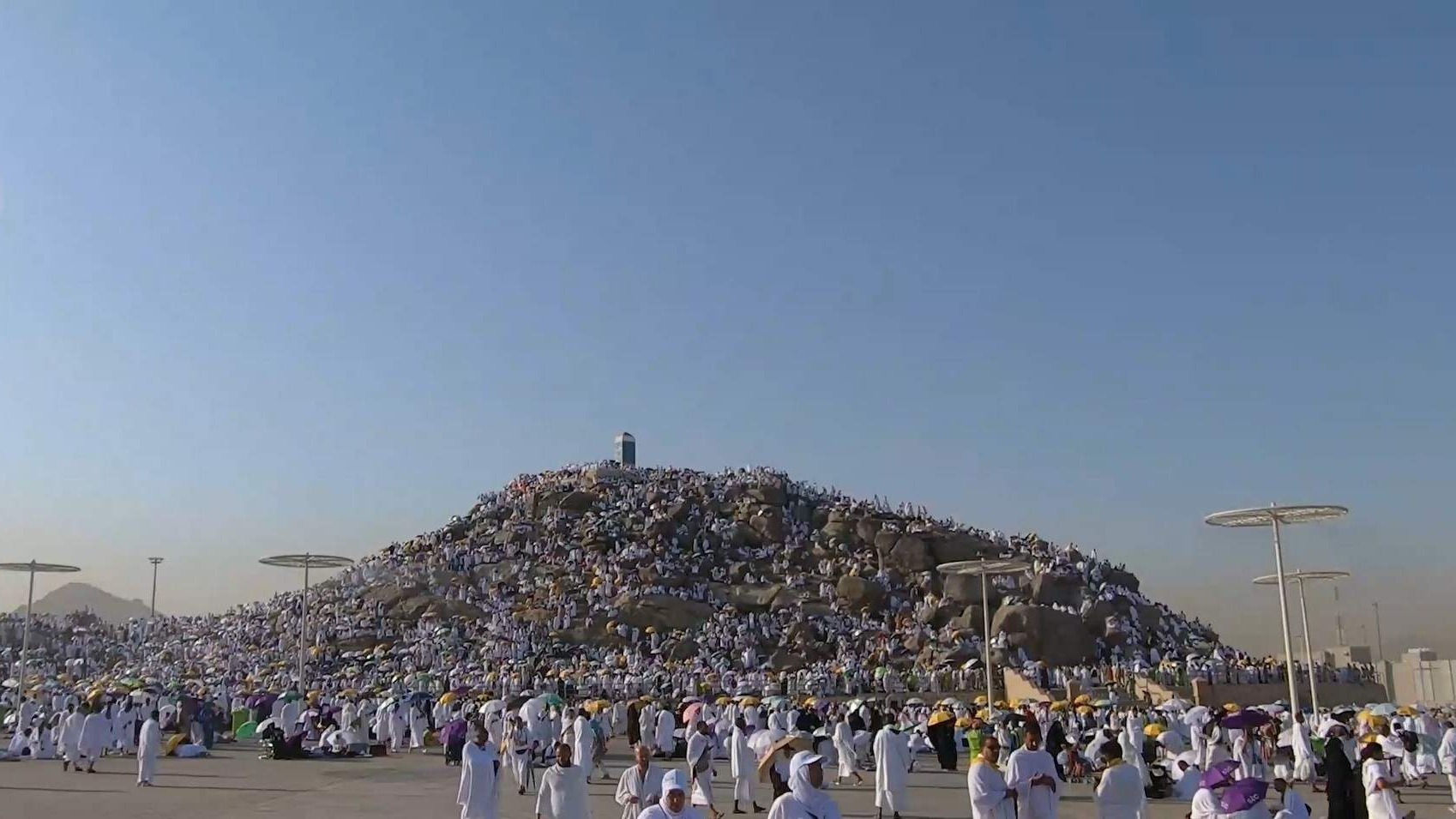 Bh. hadžije borave na Arefatu: Tek se prisustvom u potpunosti razumije hadis o vrijednosti Arefata