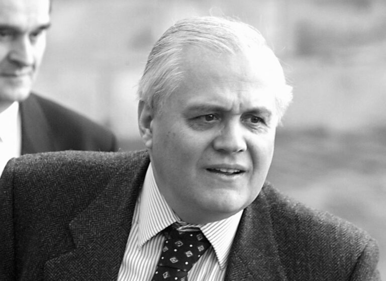 Milan Milutinović