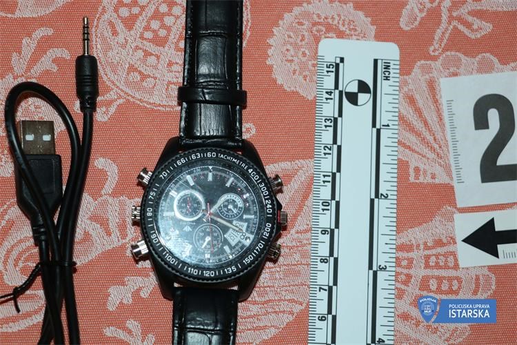 1688378266-rucni-sat-rovinj