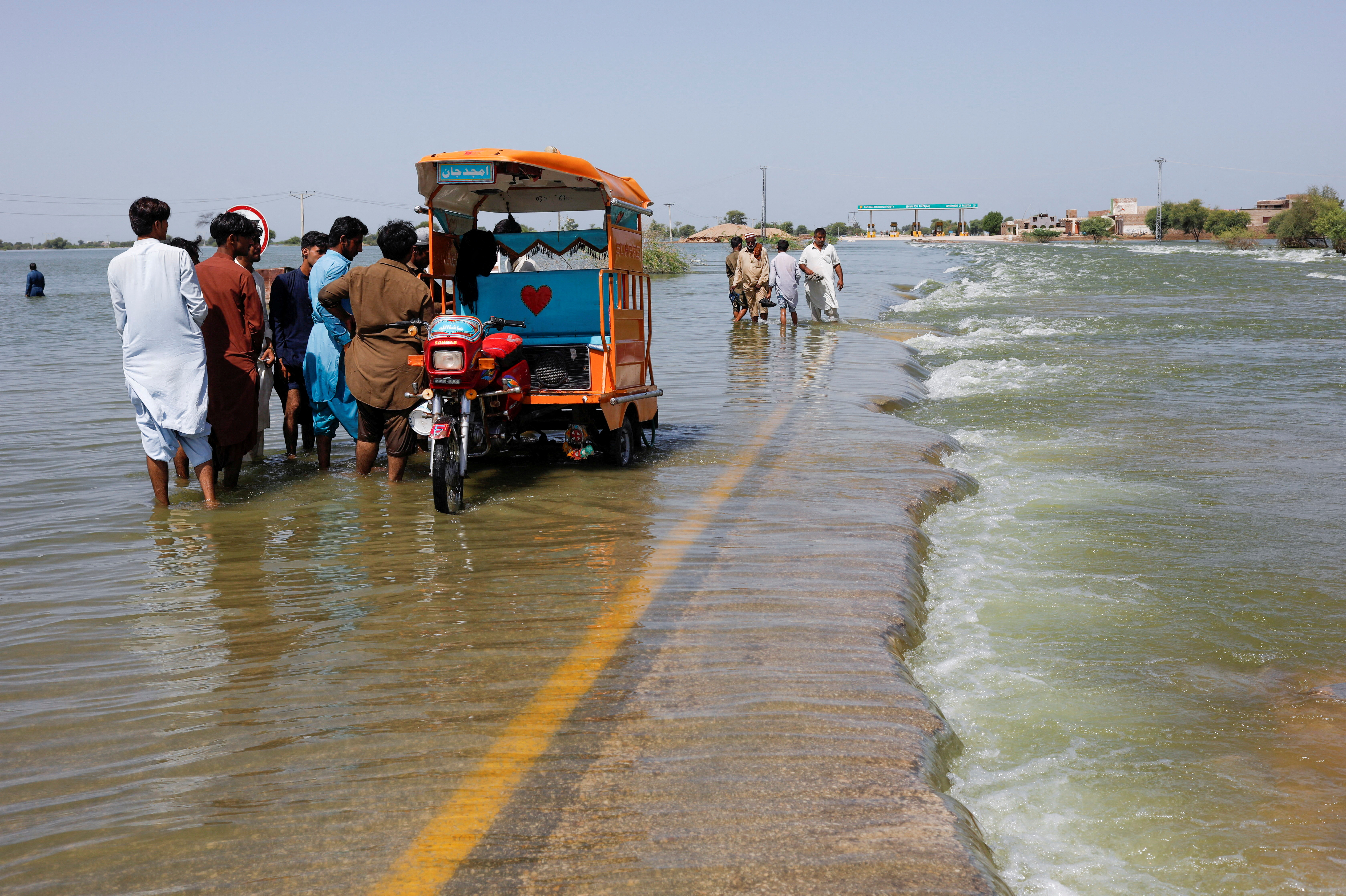FILE PHOTO: Pakistan expects heavy monsoon rain, raising risk of floods