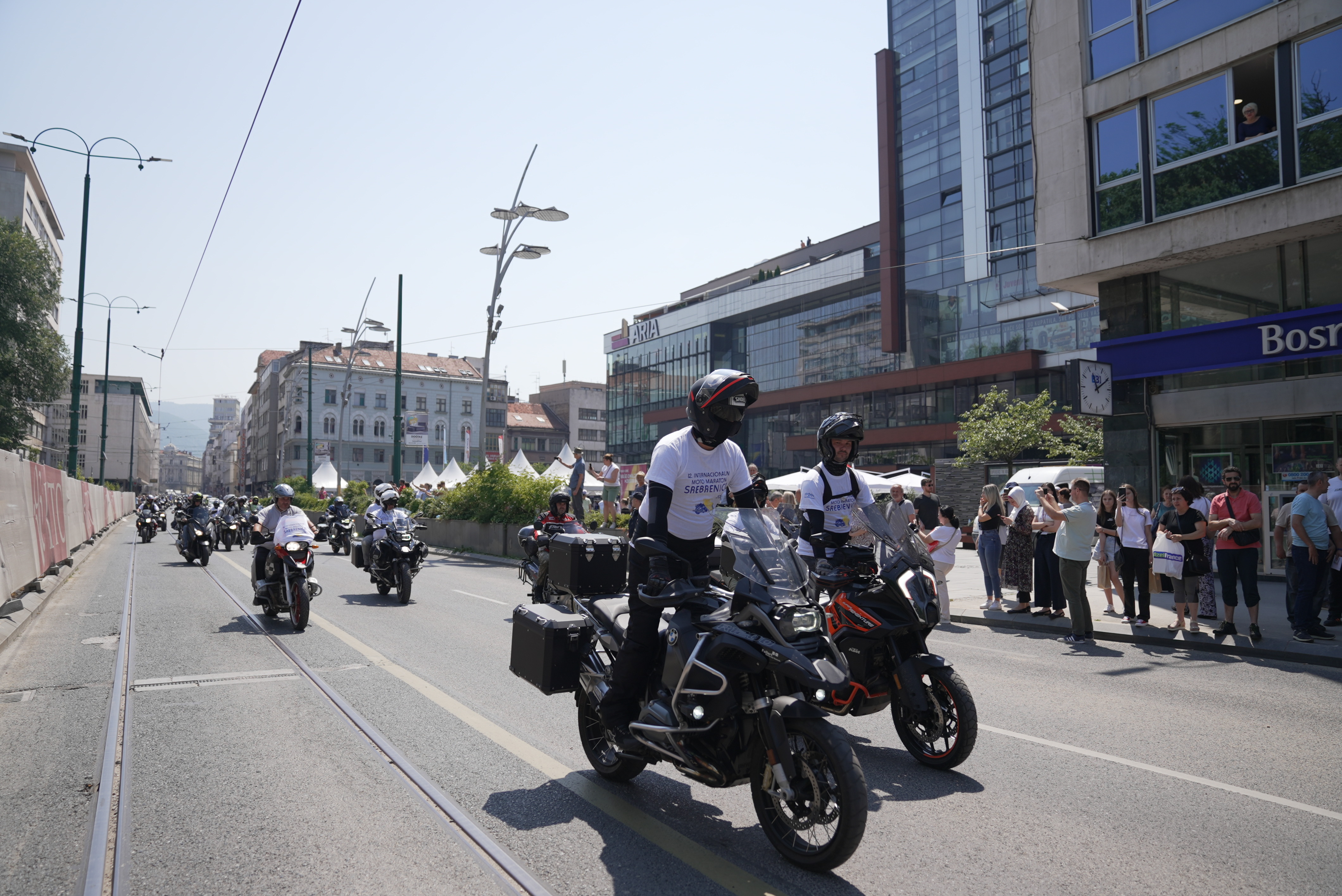 Počast žrtvama genocida: Stotine motociklista iz Sarajeva krenule ka Potočarima