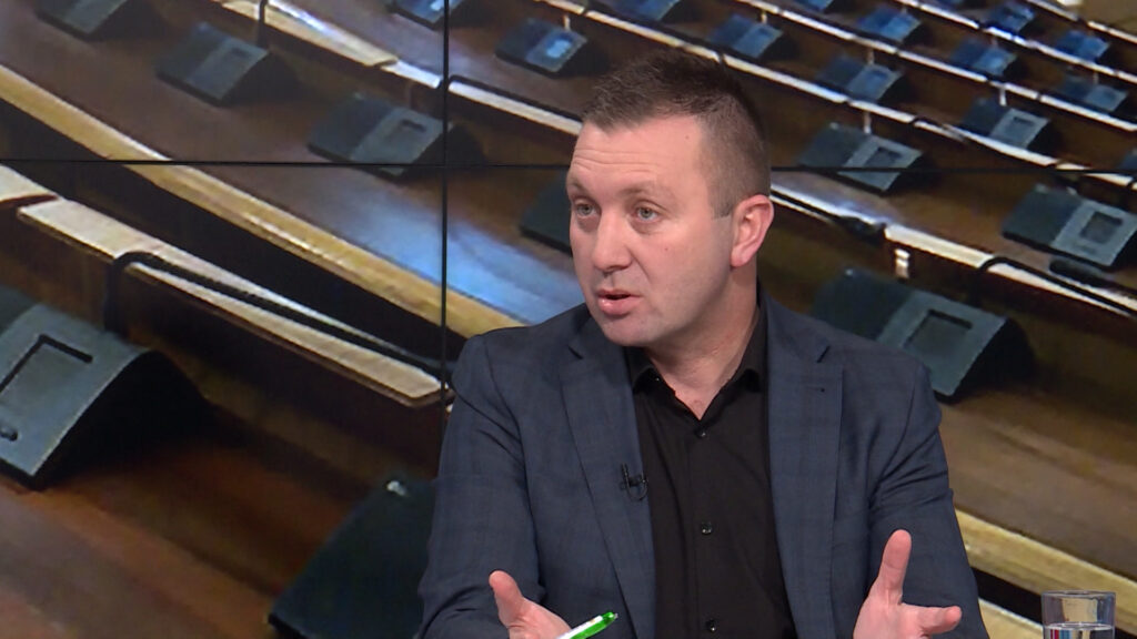 senaid-begic-210220-du-20200221-190301704-00-00-38-16-still001-283660-1024x576