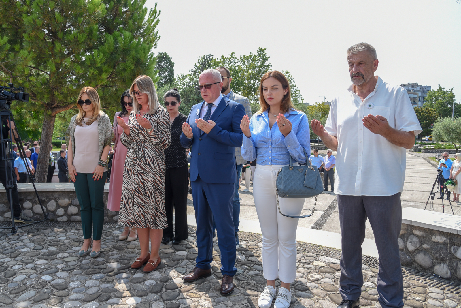 U Podgorici obilježen Dan sjećanja na genocid u Srebrenici