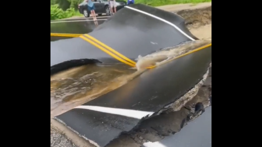 video pucanje ceste twitter