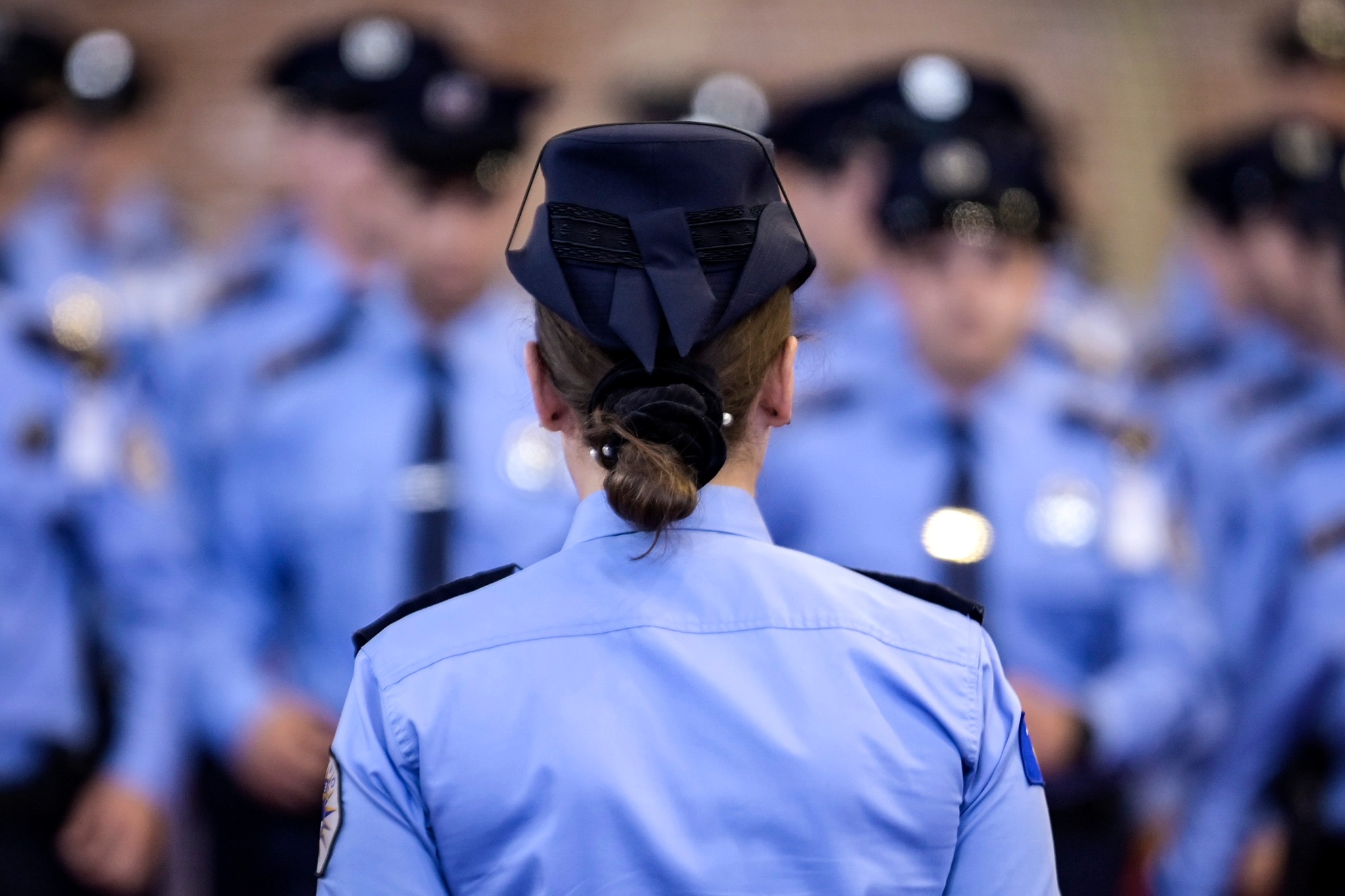 1690222369-kosovska-policija-zena