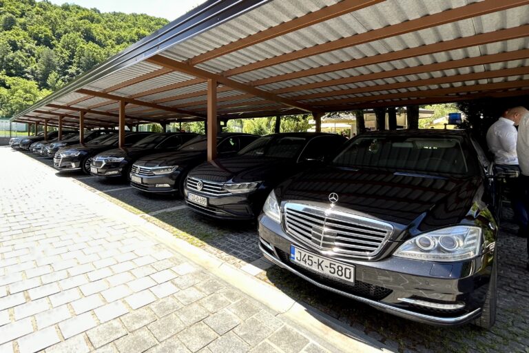 1688123009-IMG_4122-768x512