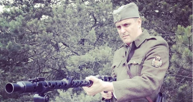 c0431877-7182-43c4-8bd9-eb90b3be7920