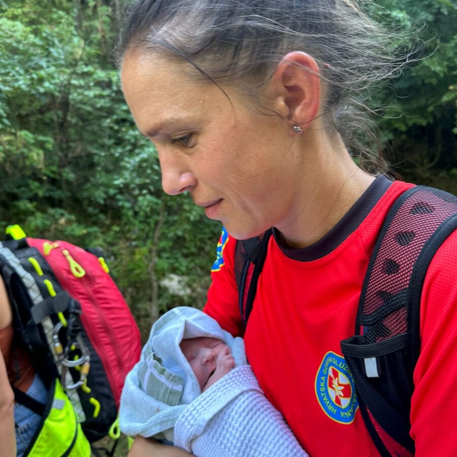 1690658959-364137514_669724261859442_7688342962683119689_n-e1690658995253-900x900