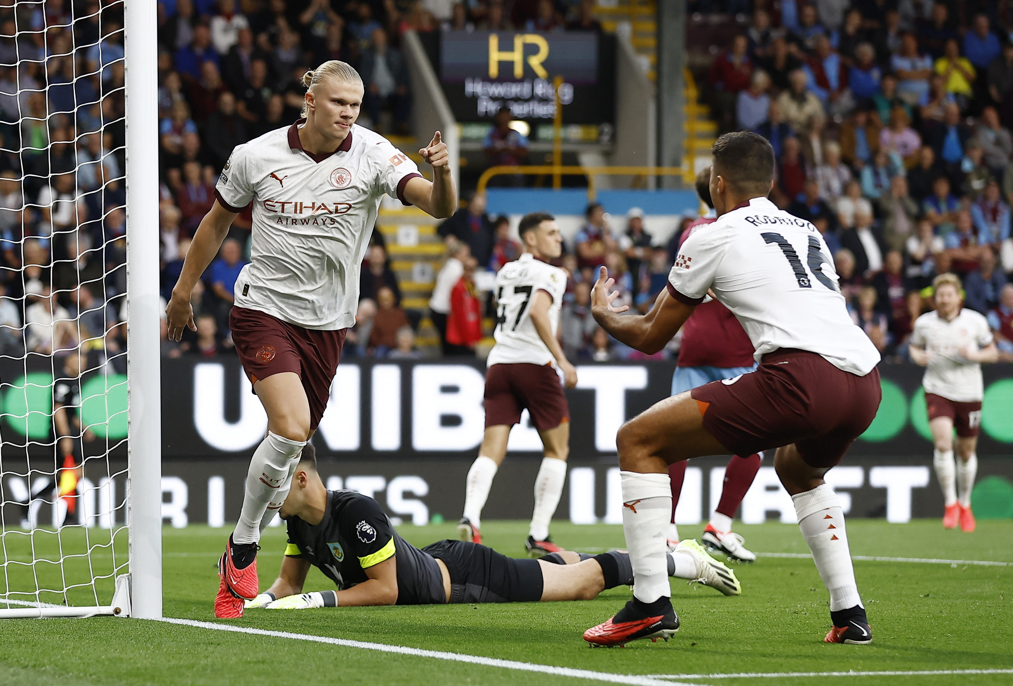 Action Images via Reuters/Jason Cairnduff 