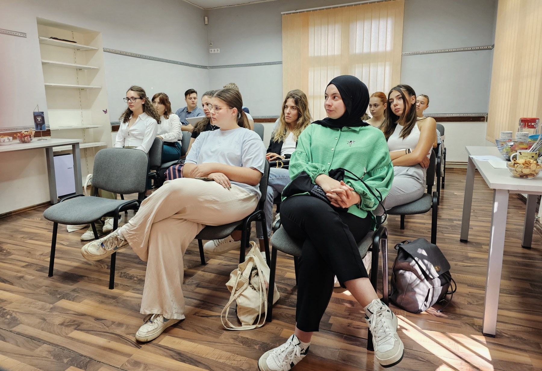 IMG-75616ae1c1928589fde0855fea9ca7cd-V