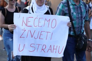 1692032630-tuzla-protest-7-300x200.jpeg