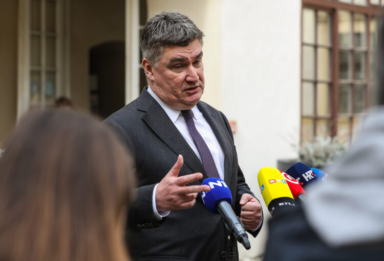 Zagreb: Milanović se obratio medijima nakon obilaska izložbe o Dori Pejačević