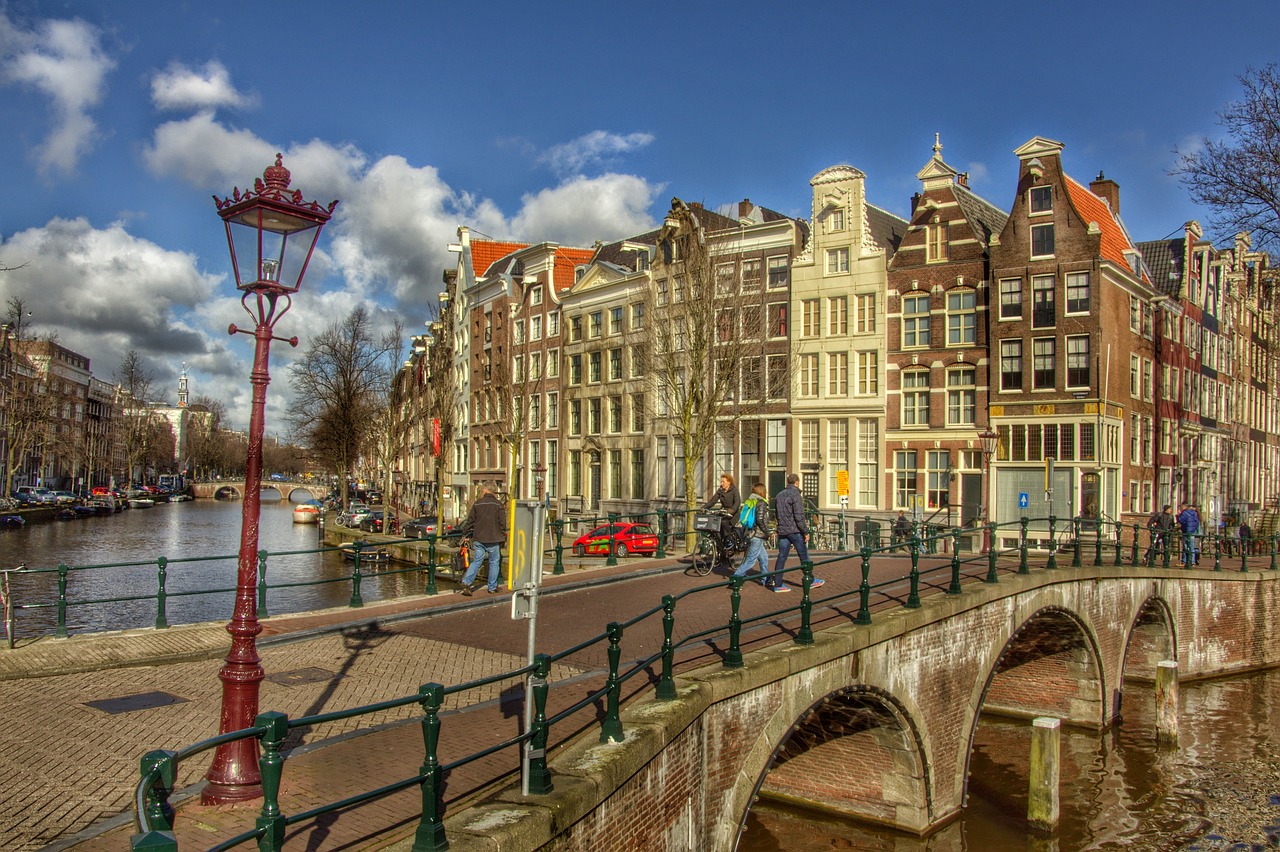 amsterdam-686460_1280
