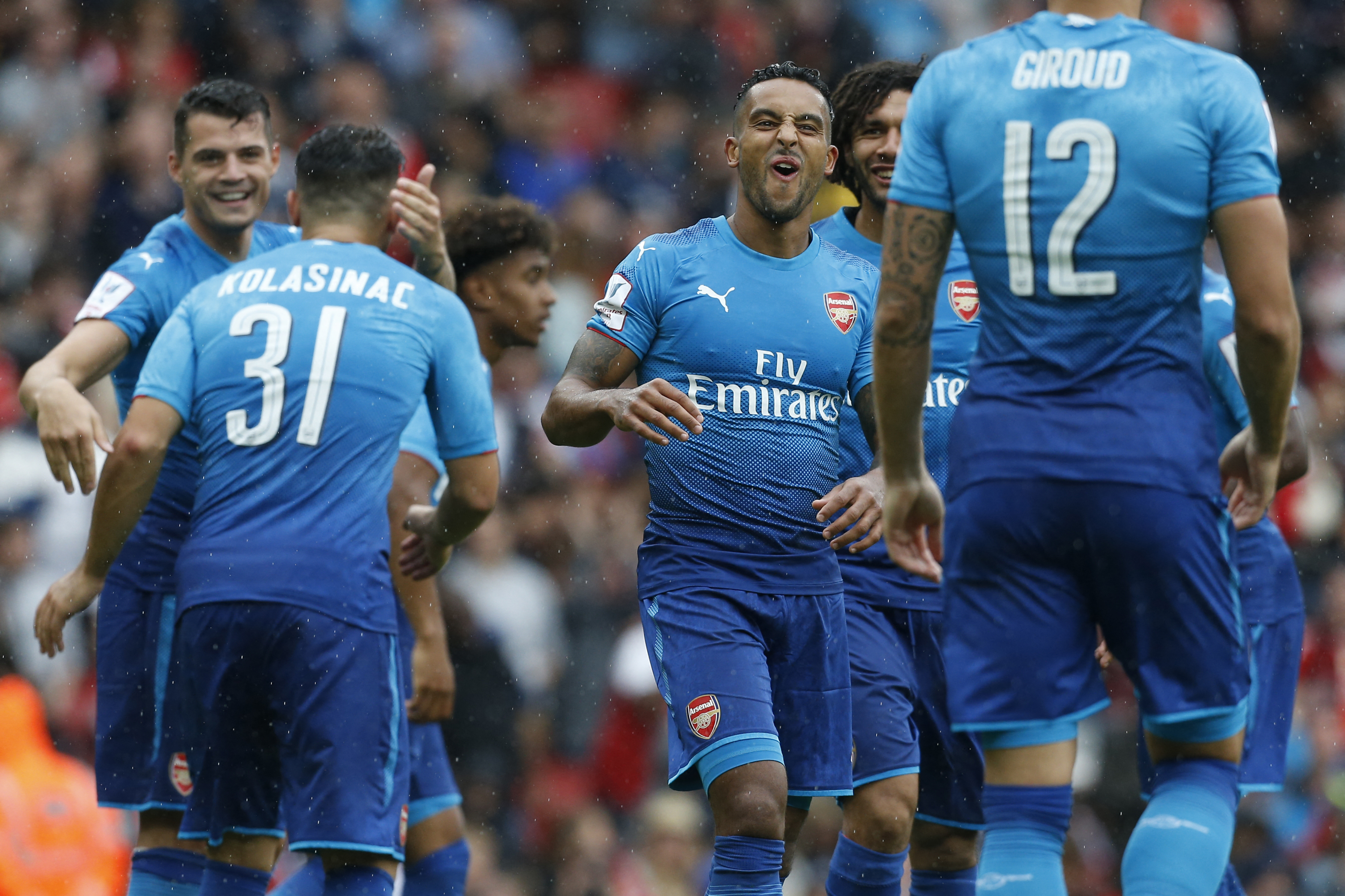 FBL-ENG-POR-ARSENAL-BENFICA-FRIENDLY