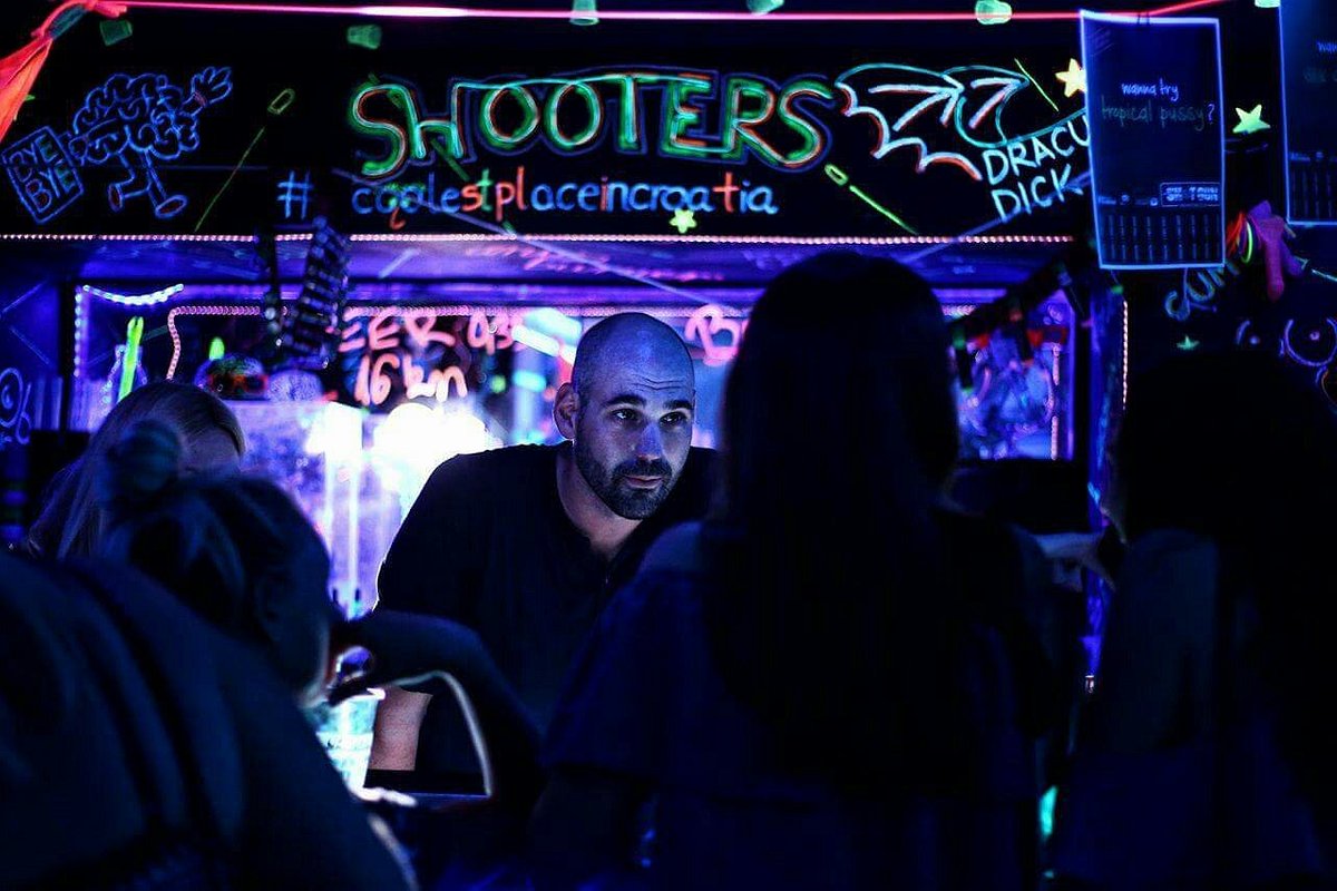 shotgun-shooters-bar