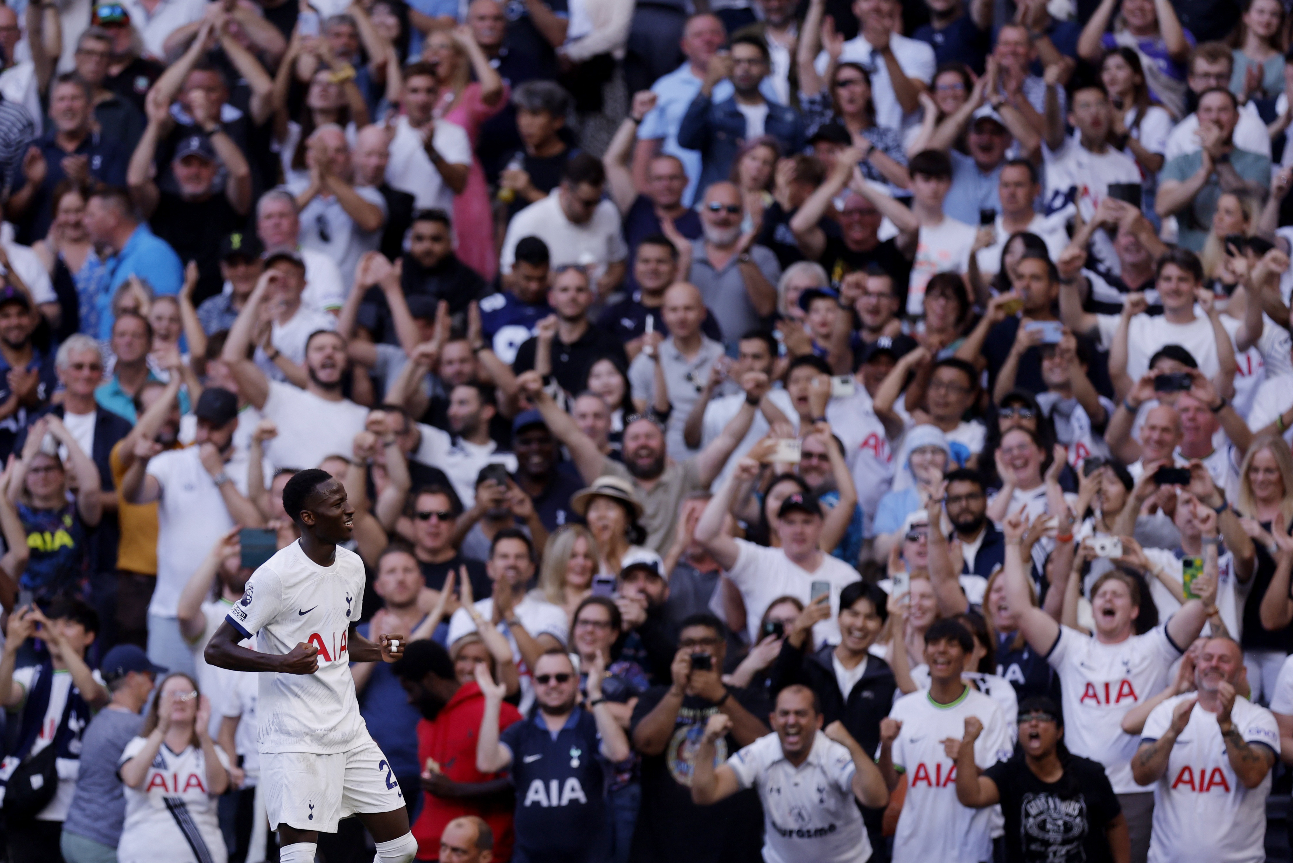 Premier League - Tottenham Hotspur v Manchester United