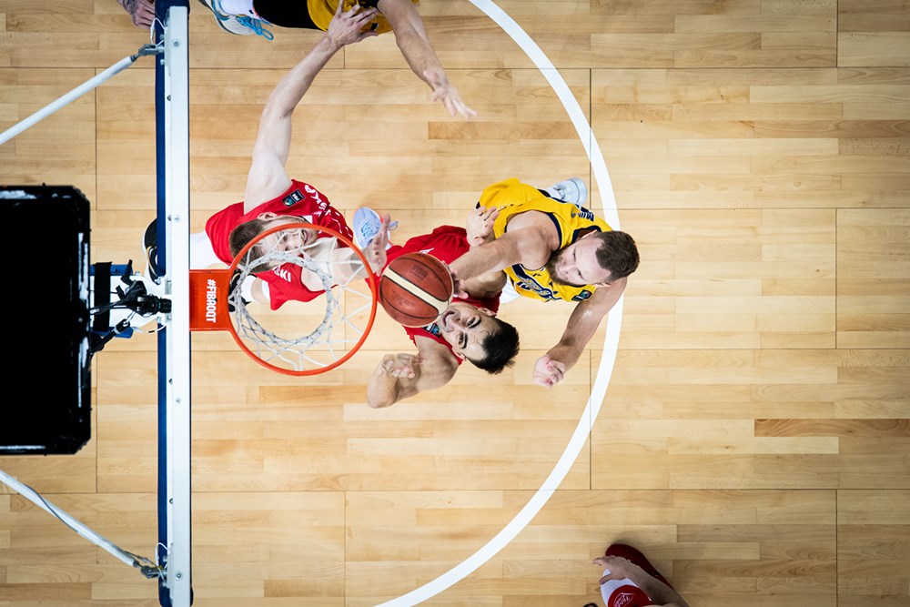 Džanan Musa ispod koša