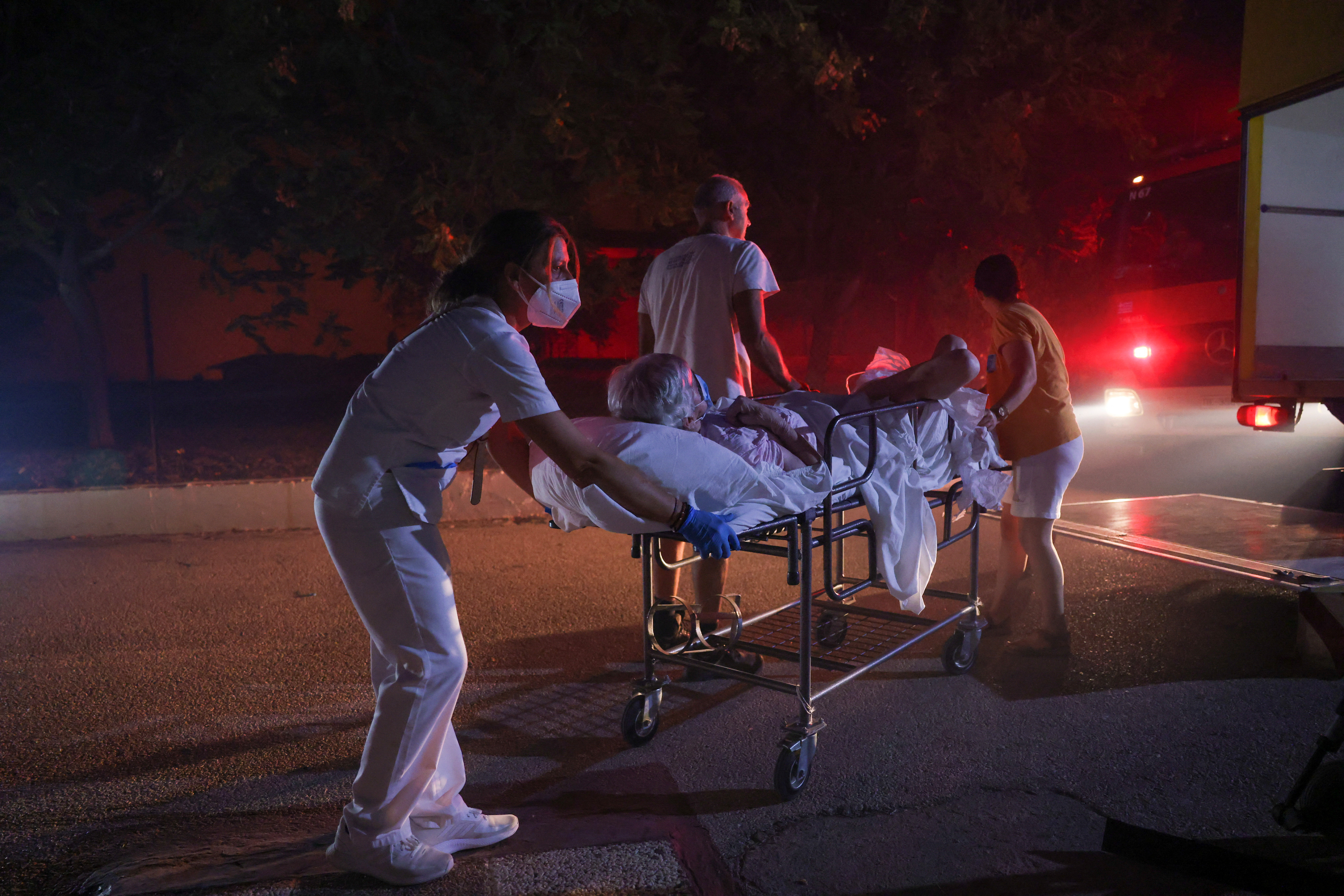 Wildfire rages in Evros region