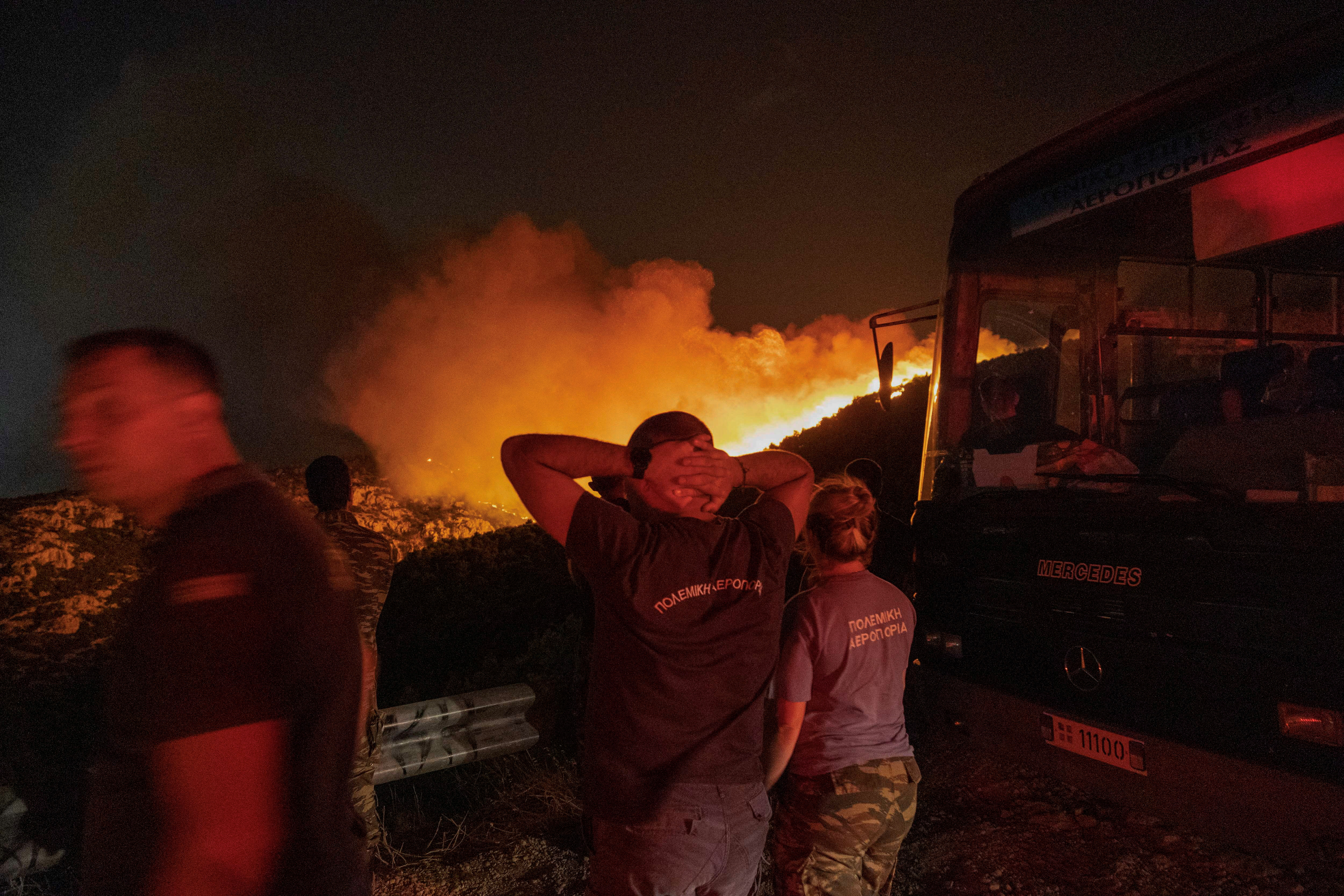 Wildfire rages near Athens