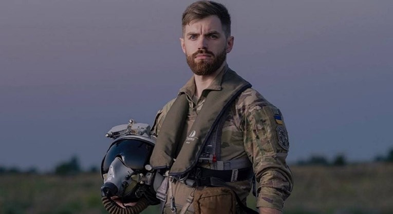 1e8659d6-8993-43d5-a0b2-d619cf307d99