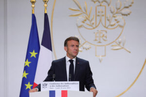 1693293916-2023-08-28T115633Z_253902369_RC2XW2A8L4JT_RTRMADP_3_FRANCE-DIPLOMACY-MACRON-300x200.jpg