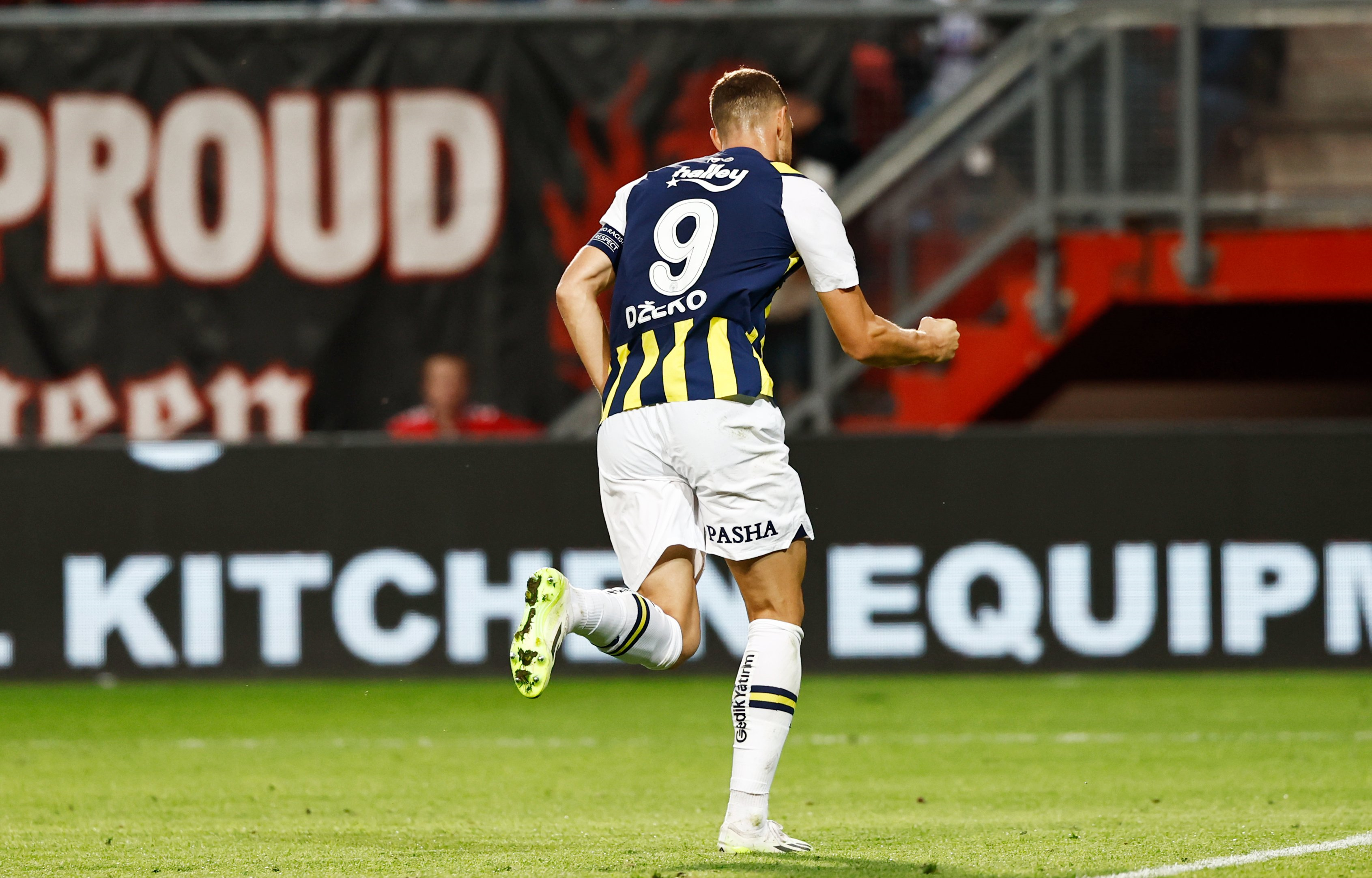 edin dzeko twente fener 1