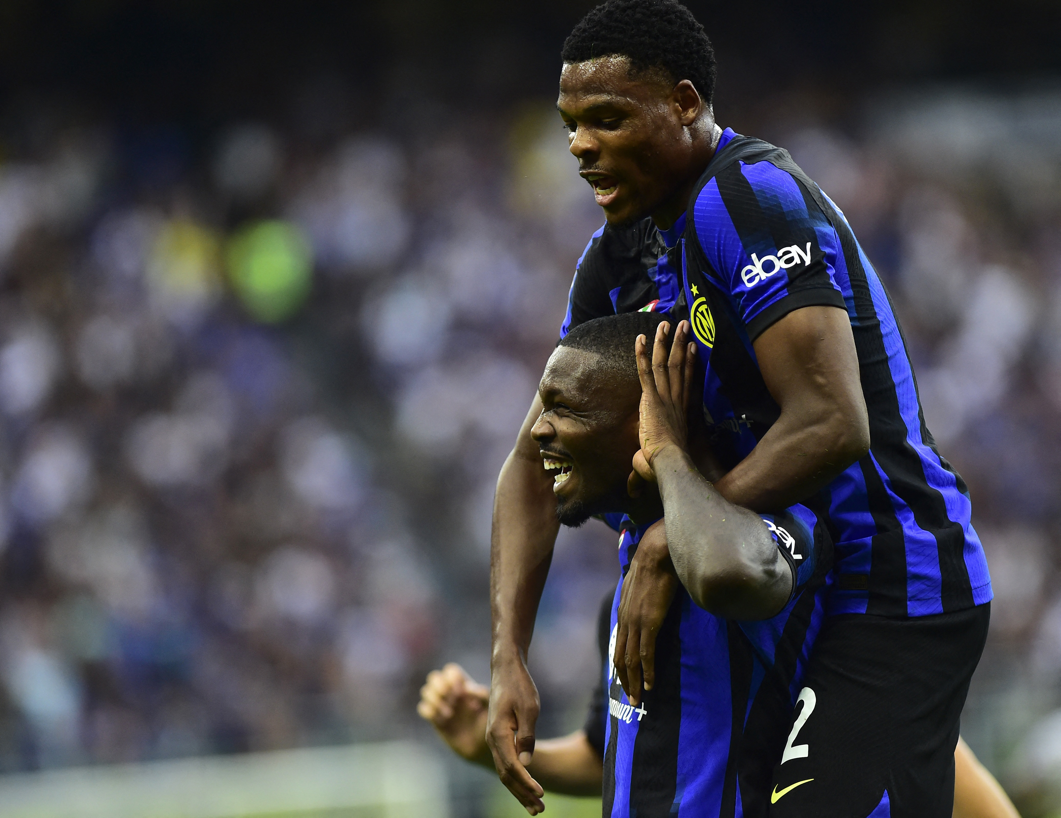 REUTERS/Massimo Pinca