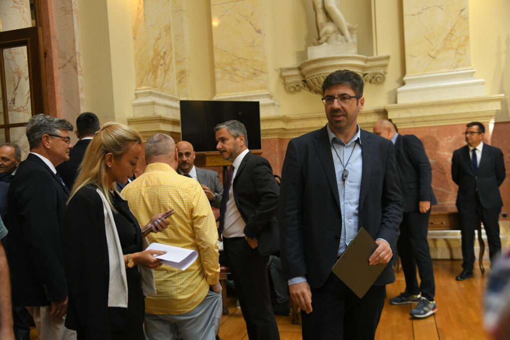 1693899766-NMN_1845_2-1024x683