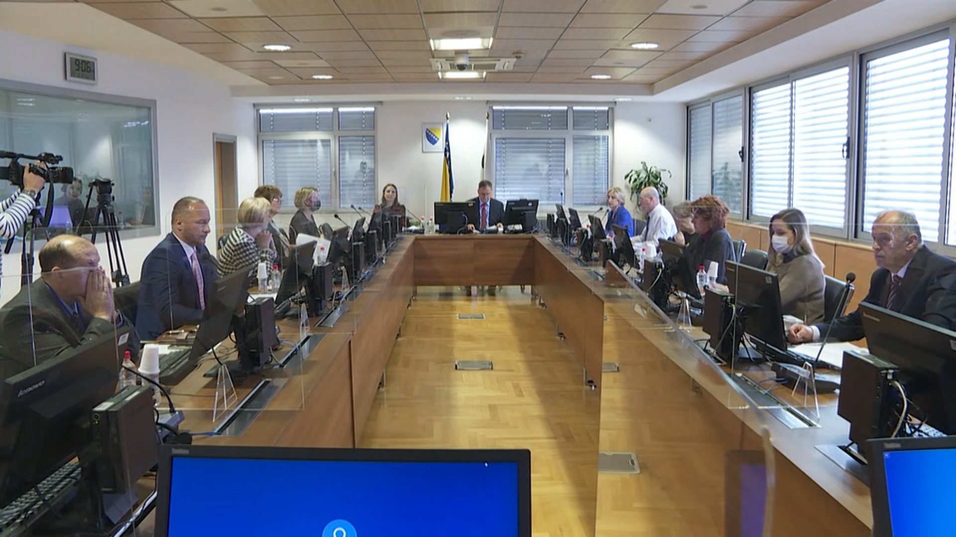 SA-.00_00_01_02.Still002