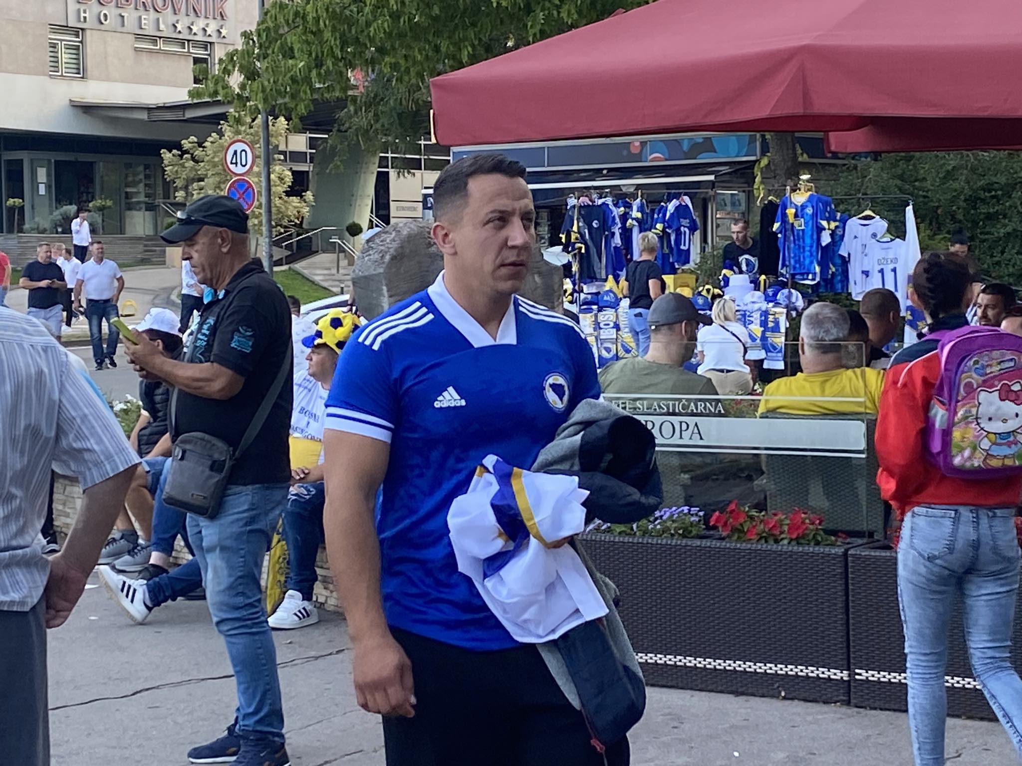 375515538_181836524926974_794441846375076119_n