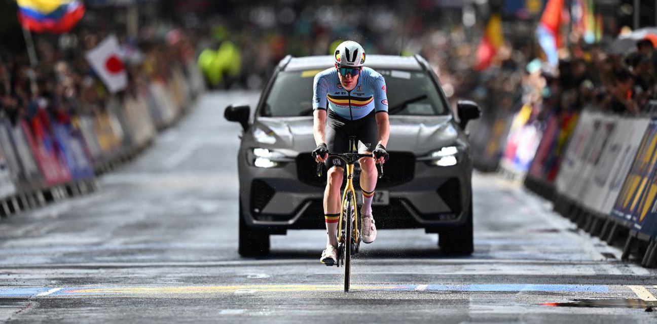 62628082-nathan-van-hooydonck