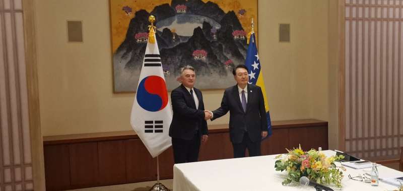 m_38dbc18720514f12c4e9b1fa9f8f8af7