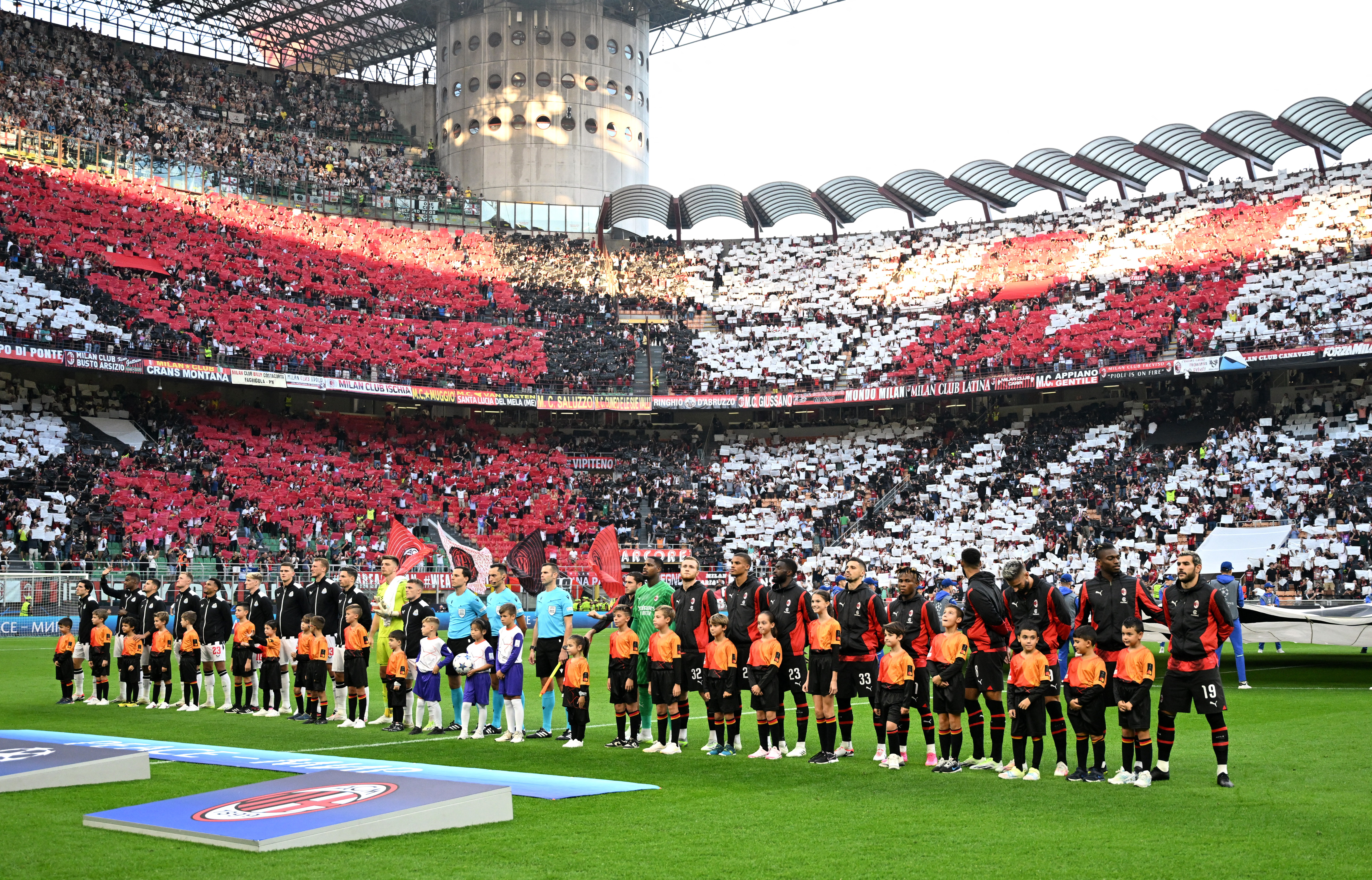 Champions League - Group F - AC Milan v Newcastle United